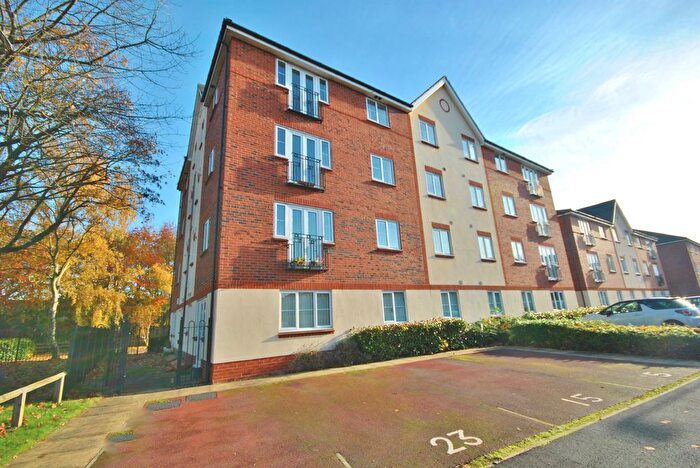 2 Bedroom Flat To Rent In Stavely Way, Gamston, Nottingham, Nottinghamshire, NG2