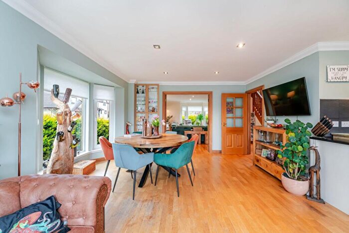5 Bedroom Detached House For Sale In Curling Pond Lane, Longridge, Bathgate, EH47