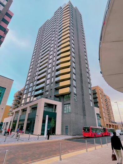 2 Bedroom Flat To Rent In Prince Regent Road, Hounslow, TW3