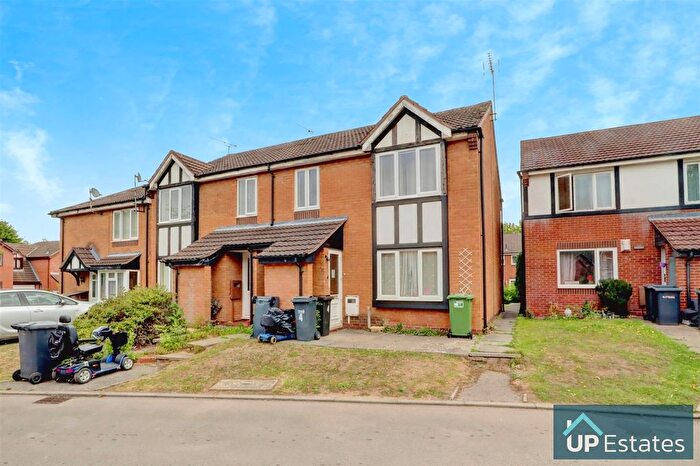 1 Bedroom Maisonette For Sale In Berkeley Close, Nuneaton, CV11