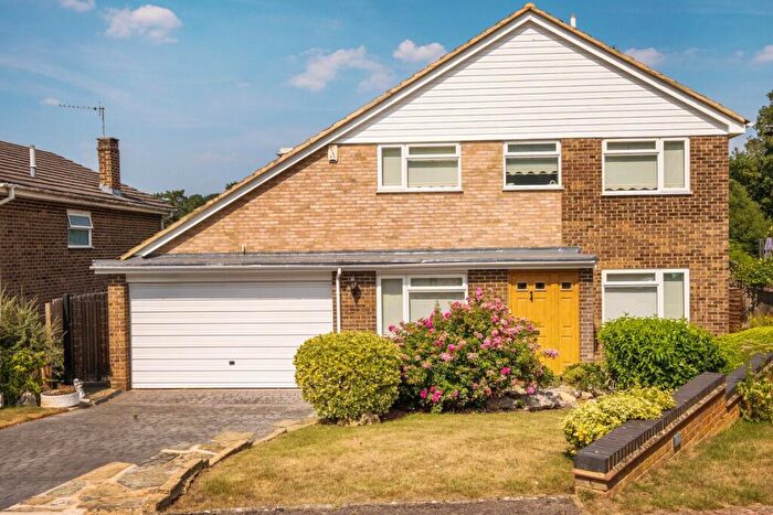 4 Bedroom Detached House For Sale In Hunts Mead Close, Chislehurst, BR7