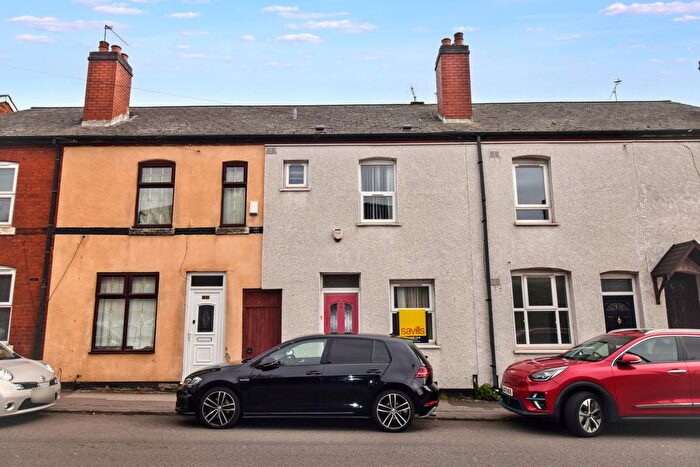 3 Bedroom Terraced House For Sale In Hollyhedge Lane, Walsall, WS2