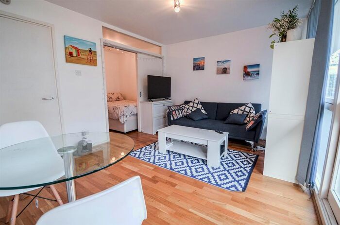 Studio To Rent In Holcroft Court, Clipstone Street, London, W1W