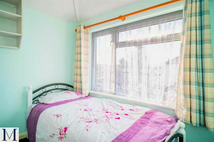 1 Bedroom Property To Rent In Cranford Drive, Hayes, Middlesex, UB3