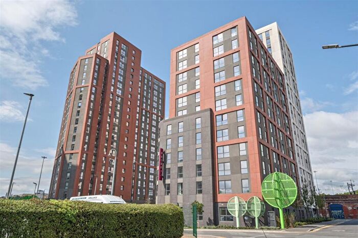 2 Bedroom Apartment To Rent In Phoenix, Saxton Lane, Leeds, LS9