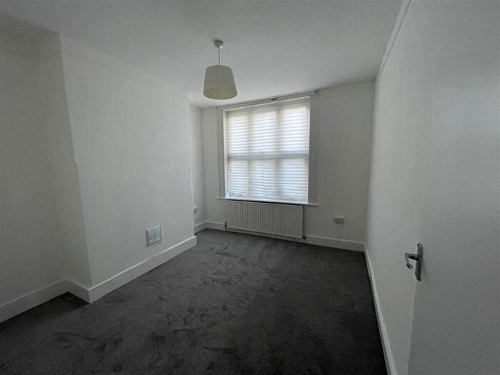 2 Bedroom Flat To Rent In Algernon Road, Lewisham, SE13