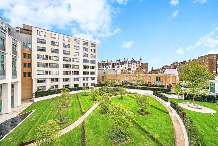 1 Bedroom Flat To Rent In Park Crescent, London, W1B