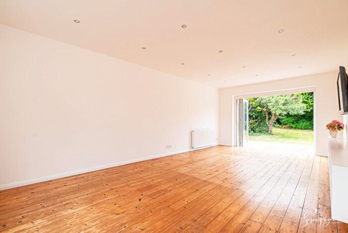 3 Bedroom Detached Bungalow For Sale In Bay Road, Freshwater, PO40