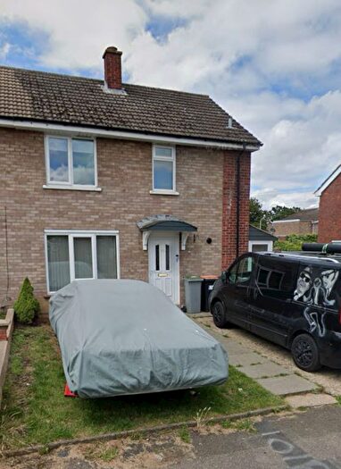 3 Bedroom Semi-Detached House To Rent In Humber Avenue, Bedford, MK41