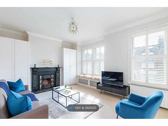 2 Bedroom Flat To Rent In Wardo Avenue, London, SW6