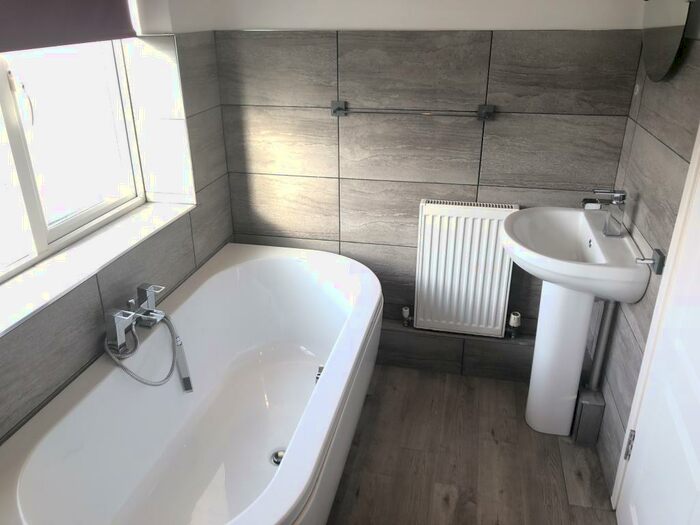 1 Bedroom Apartment To Rent In Stanford Le Hope, Essex, SS17