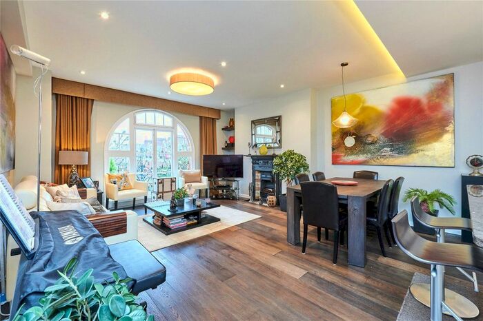 5 Bedroom Flat To Rent In Morshead Mansions, Morshead Road, London, W9