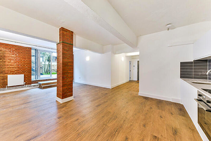 1 Bedroom Flat To Rent In Arbutus Street, London, E8