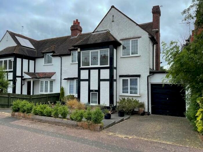 3 Bedroom House To Rent In Selwyn Road, Birmingham, B16