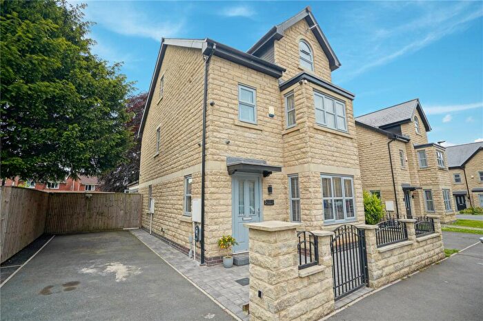 4 Bedroom Detached House For Sale In The Woodlands, Bolton-upon-Dearne, S63