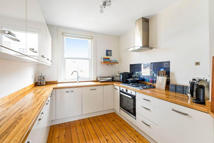 2 Bedroom Flat For Sale In Park Crescent, Bonnyrigg, EH19