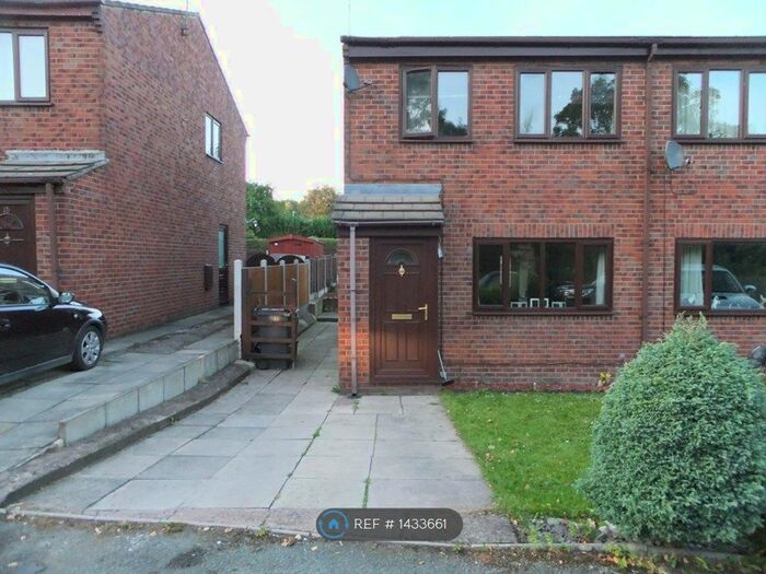 3 Bedroom Semi-Detached House To Rent In Verdin Avenue, Northwich, CW8