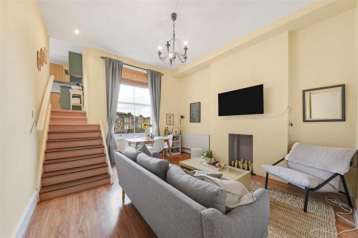 2 Bedroom Flat For Sale In Warrington Crescent, London, W9