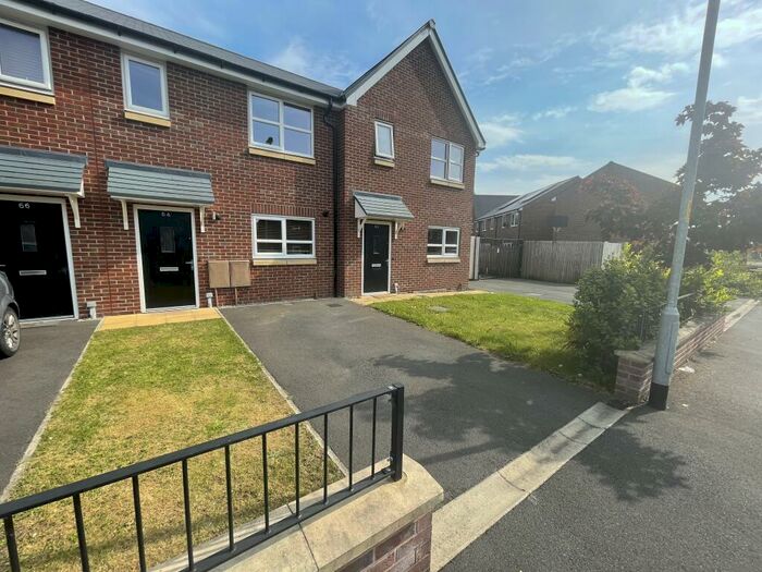 2 Bedroom House To Rent In Gabriel Close, Gorton, M12