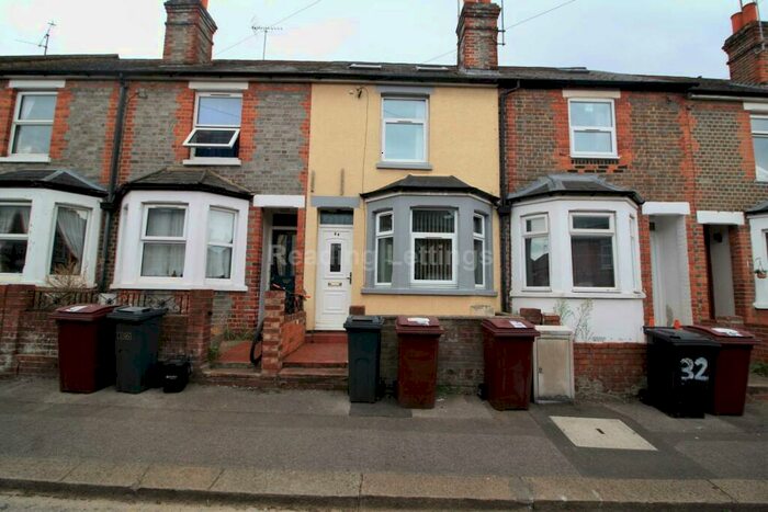 5 Bedroom Terraced House To Rent In Brighton Road, Reading, RG6
