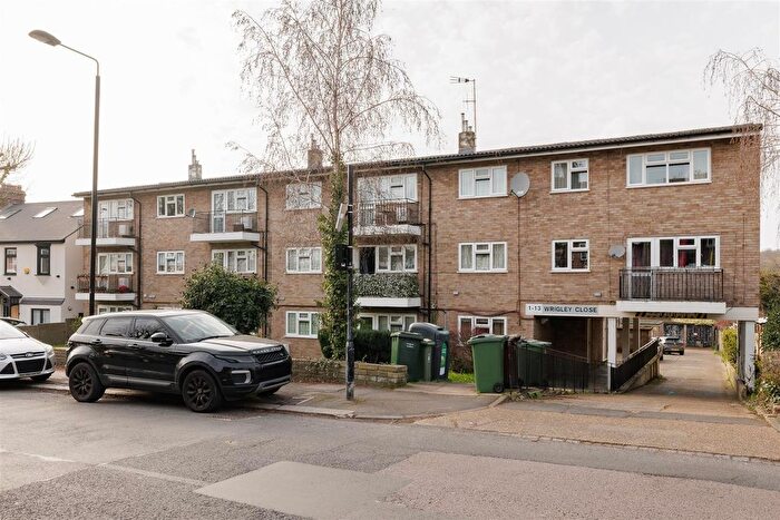 2 Bedroom Flat For Sale In Wrigley Close, Highams Park, E4