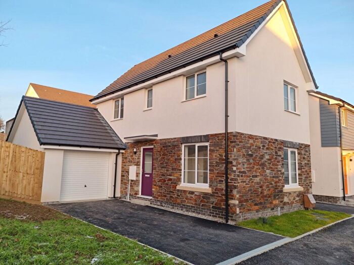 3 Bedroom Detached House To Rent In Barley Rise, Launceston, PL15