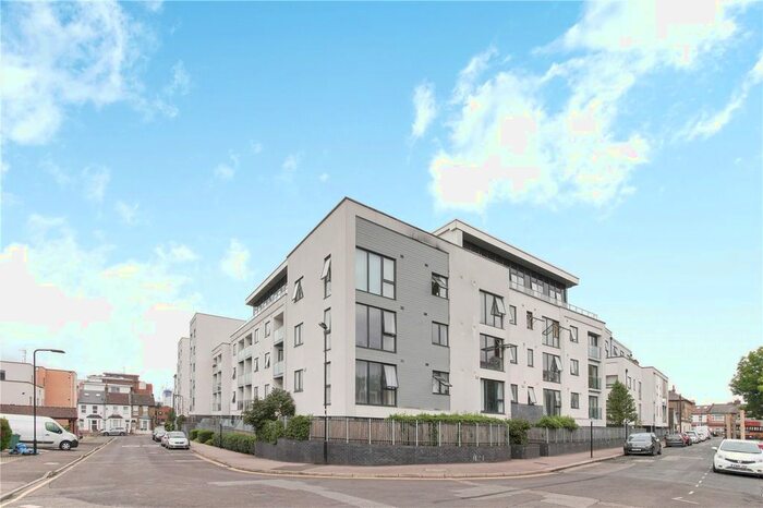 2 Bedroom Flat To Rent In Vellum Court, Hillyfield, London E17