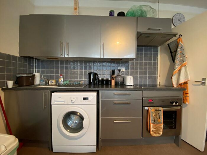 1 Bedroom Flat To Rent In Llanbleddian Gardens Gff, Cathays, Cardiff, CF24