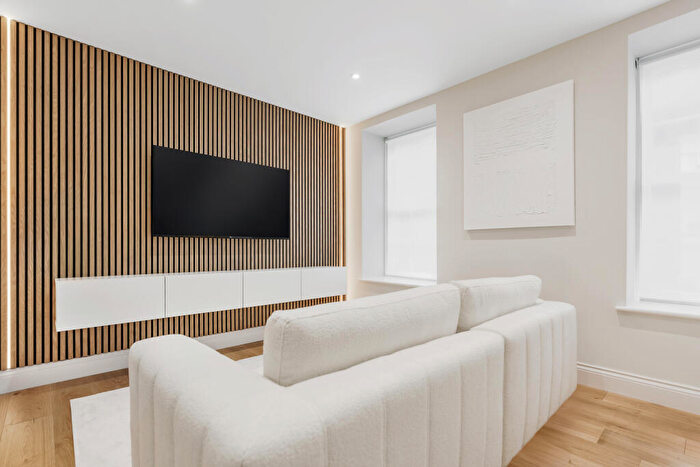 2 Bedroom Apartment For Sale In Tooke House Apartments, Hertford Town Centre, SG14
