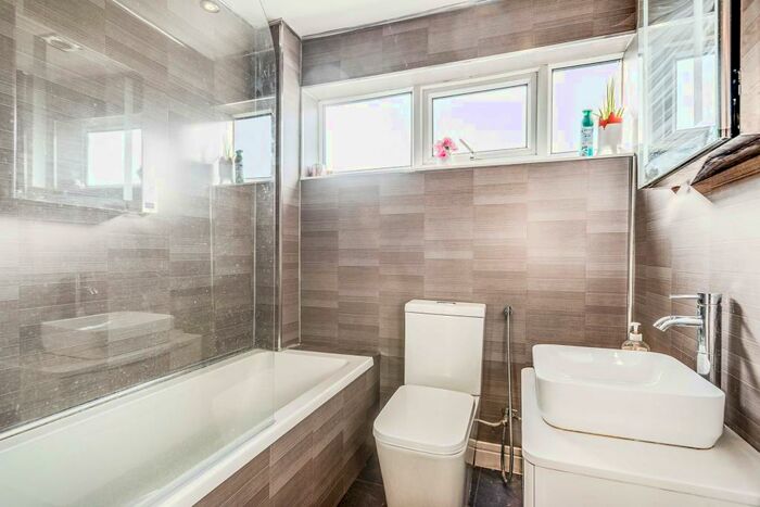 3 Bedroom Terraced House To Rent In Shaftsbury Road, OX3