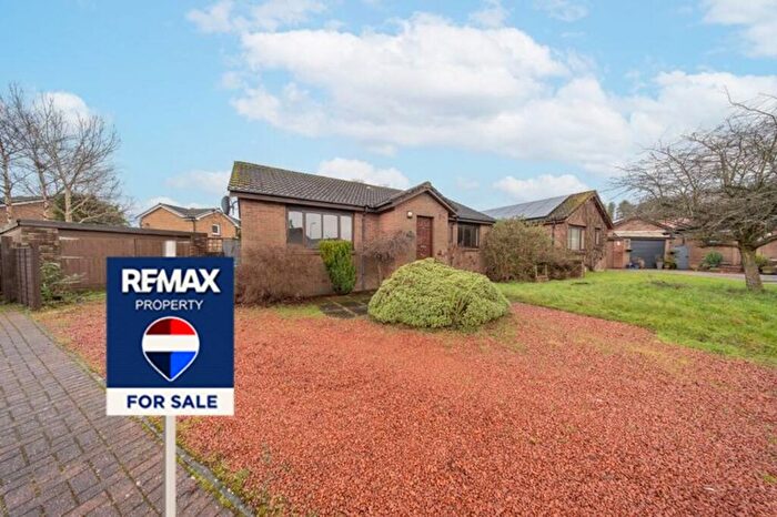 3 Bedroom Detached Bungalow For Sale In Herd Green, Livingston, EH54