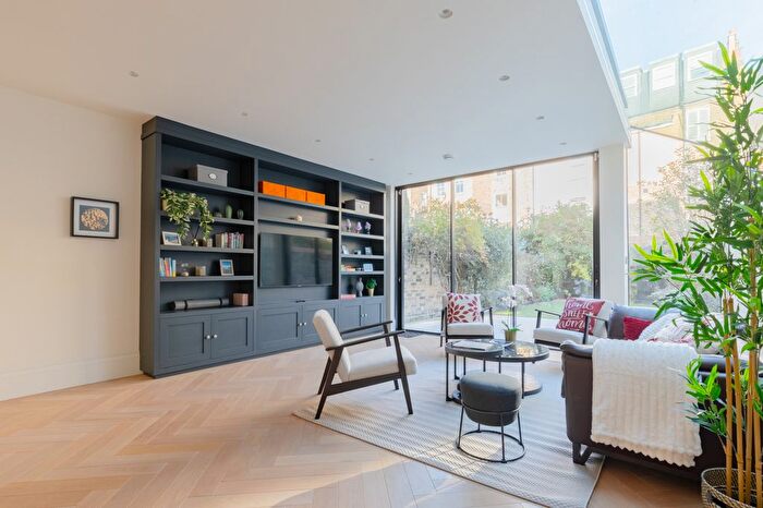 5 Bedroom Terraced House To Rent In Batoum Gardens, London, W6