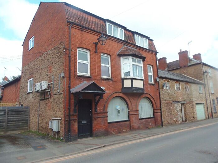Town House For Sale In Cruxwell Street, Bromyard, Herefordshire, HR7