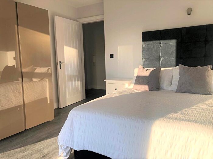 2 Bedroom House To Rent In Concord House, Leylands Road, Leeds, LS2