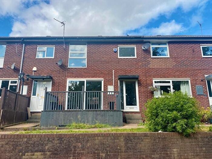 3 Bedroom Terraced House For Sale In Whinney Hill Park, Brighouse, HD6