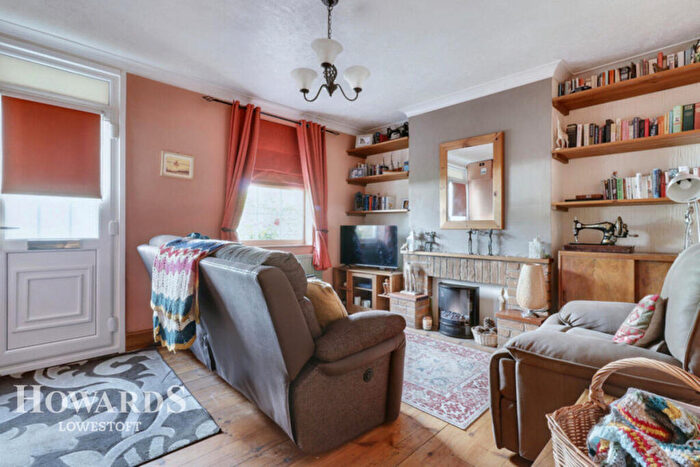 3 Bedroom End Of Terrace House For Sale In Fir Lane, Lowestoft, NR32