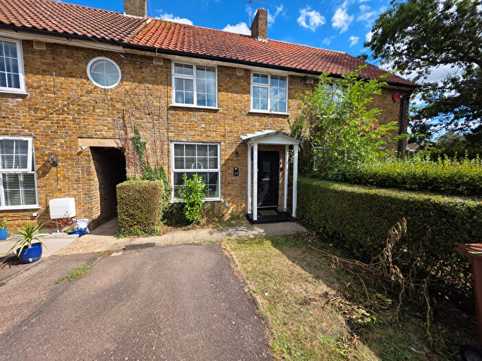 3 Bedroom House To Rent In Pinewood, Welwyn Garden City, Herts, AL7