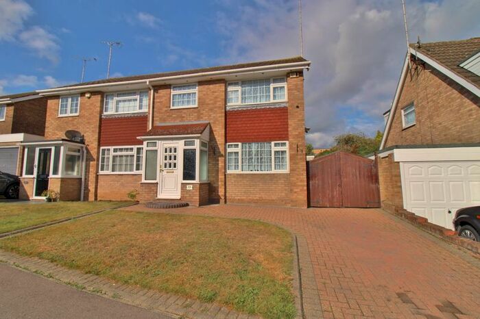 3 Bedroom Semi-Detached House To Rent In Court Crescent, Swanley, BR8