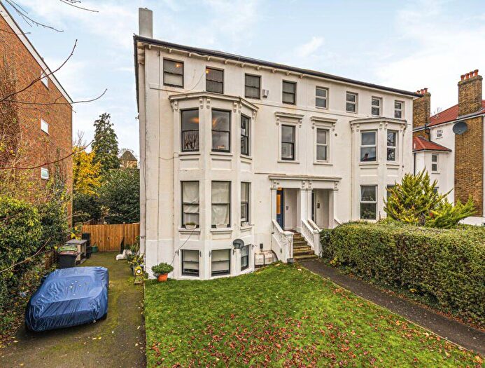 2 Bedroom Flat For Sale In Flat, Freelands Road, Bromley, Kent, BR1