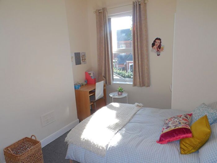 6 Bedroom Property To Rent In Rushworth Avenue, Nottingham, NG2