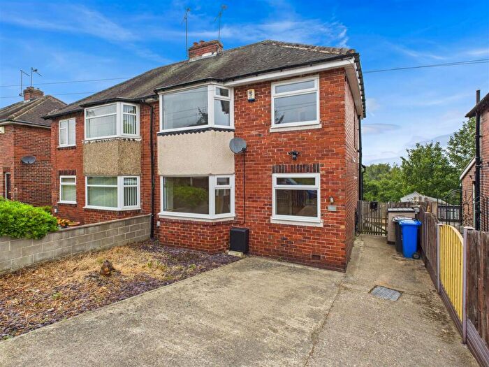 3 Bedroom Semi-Detached House For Sale In Alport Road, Frecheville, Sheffield, S12