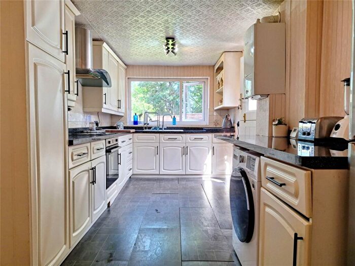 2 Bedroom Semi-Detached Bungalow For Sale In Laurel Avenue, Chadderton, Oldham, Greater Manchester, OL9