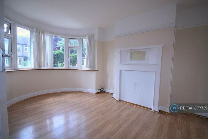 3 Bedroom Terraced House To Rent In Drake Road, Harrow, HA2