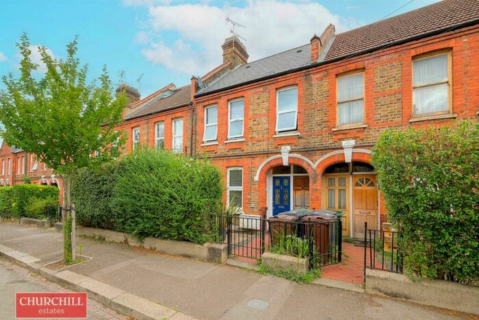 1 Bedroom Maisonette To Rent In Mersey Road, Walthamstow, E17