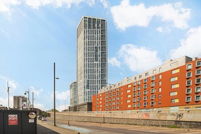 2 Bedroom Flat For Sale In Sky View Tower, Stratford High Street, London, E15