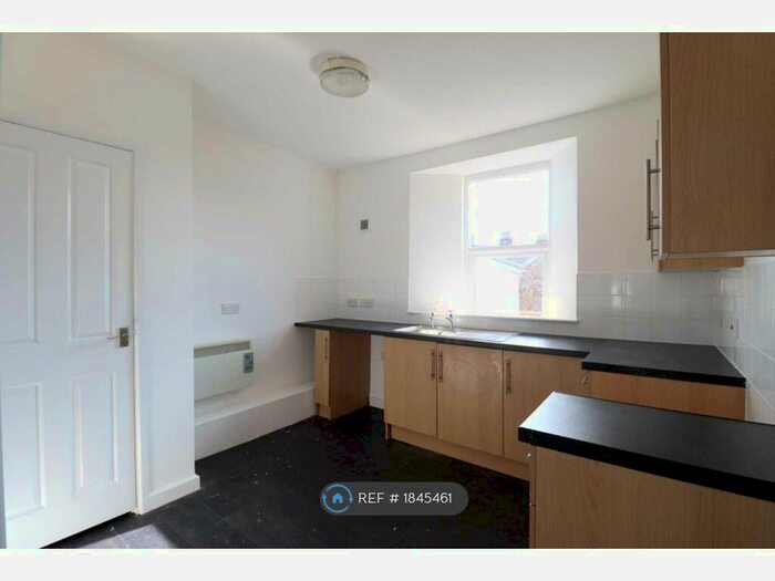 2 Bedroom Flat To Rent In Meadow Street, Weston-Super-Mare, BS23