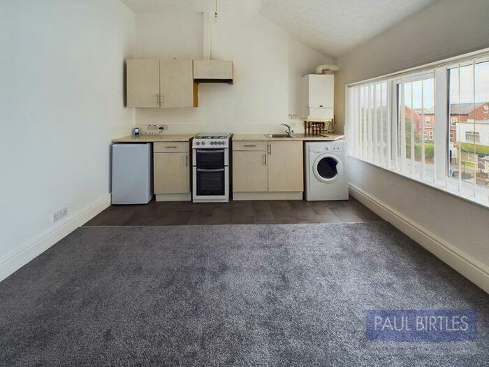 1 Bedroom Flat To Rent In Flixton Road, Urmston, Trafford, M41