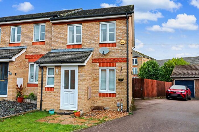 2 Bedroom End Of Terrace House For Sale In The Chilterns, Stevenage, Hertfordshire, SG1