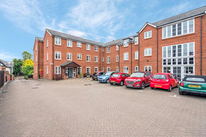 1 Bedroom Retirement Property For Sale In Whitings Court, Paynes Park, Hitchin, SG5