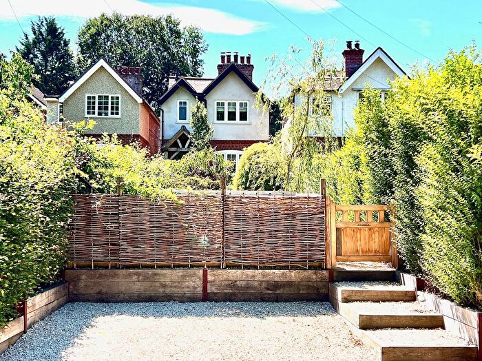 3 Bedroom Detached House For Sale In Copse Road, Haslemere, GU27